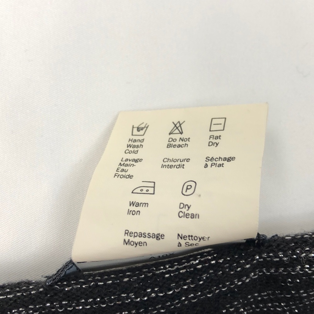 Esprit De Corp Silver Thread V-Neck Sweater, Large - Picture 5 of 5